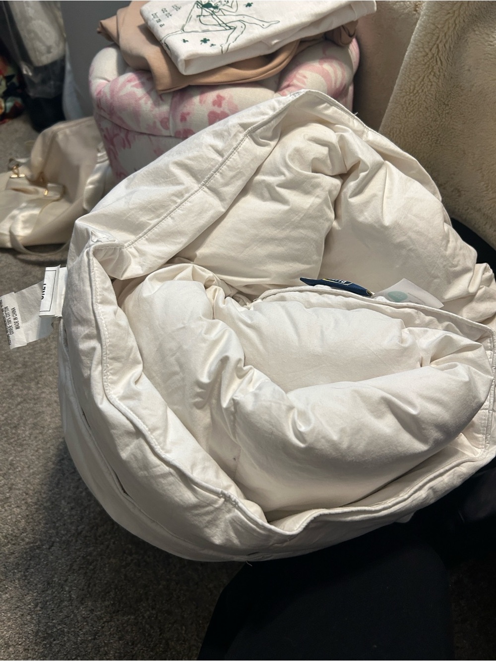 Premium Twin White Down-Feel Comforter - Soft Breathable Bedding